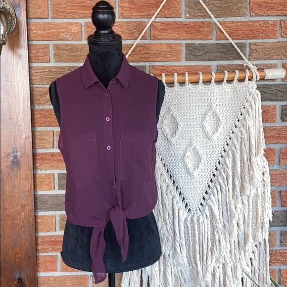 ✨ GARAGE Purple Blouse - Picture 1 of 5